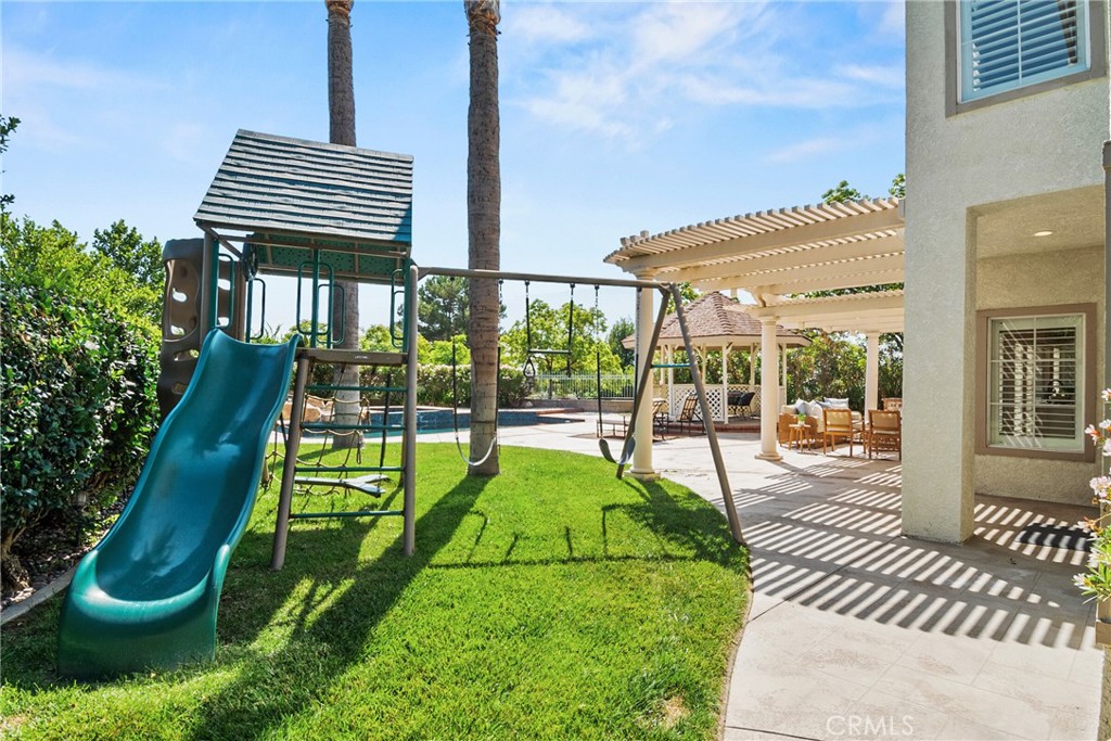 22594 Hidden Hills
