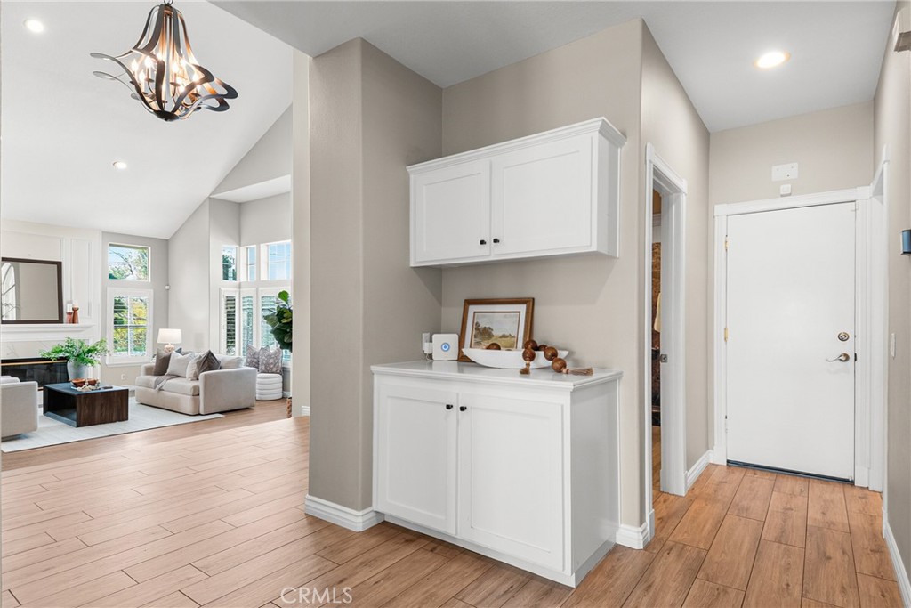 22594 Hidden Hills