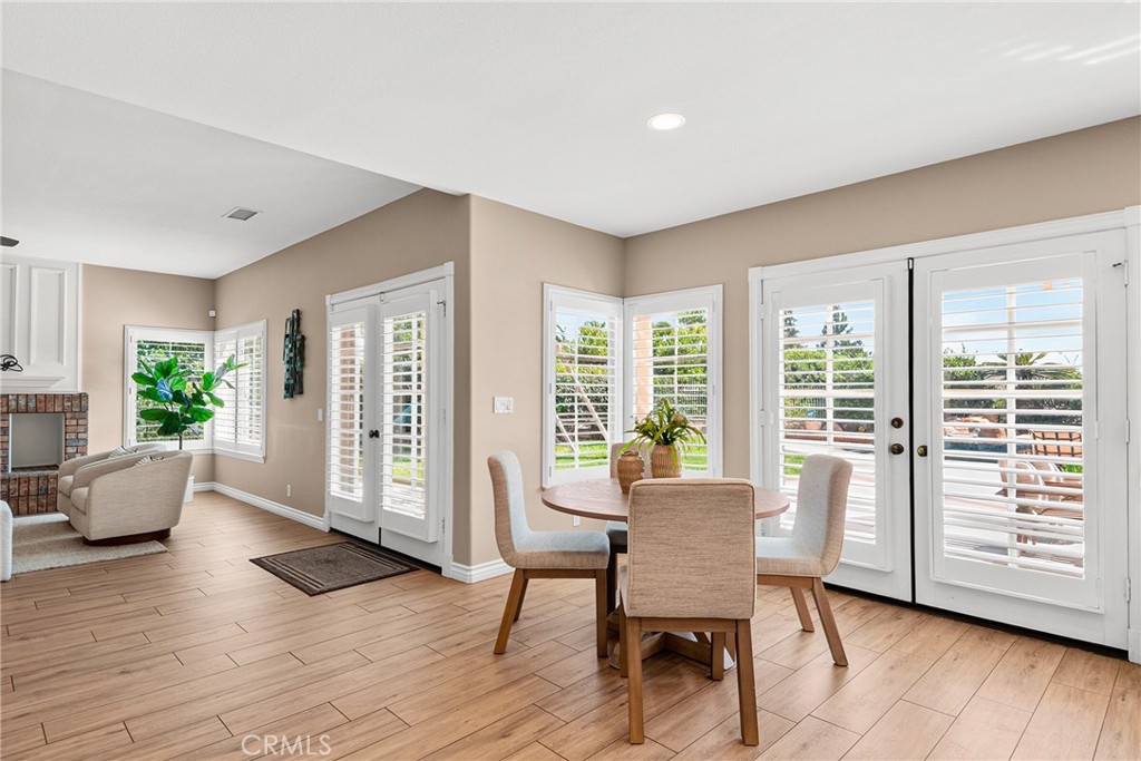 22594 Hidden Hills