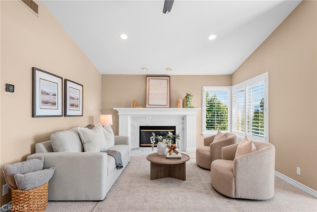 22594 Hidden Hills