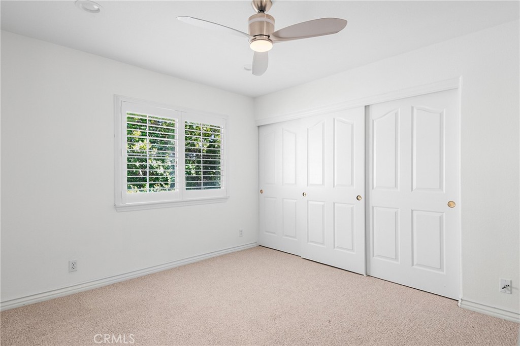 22594 Hidden Hills