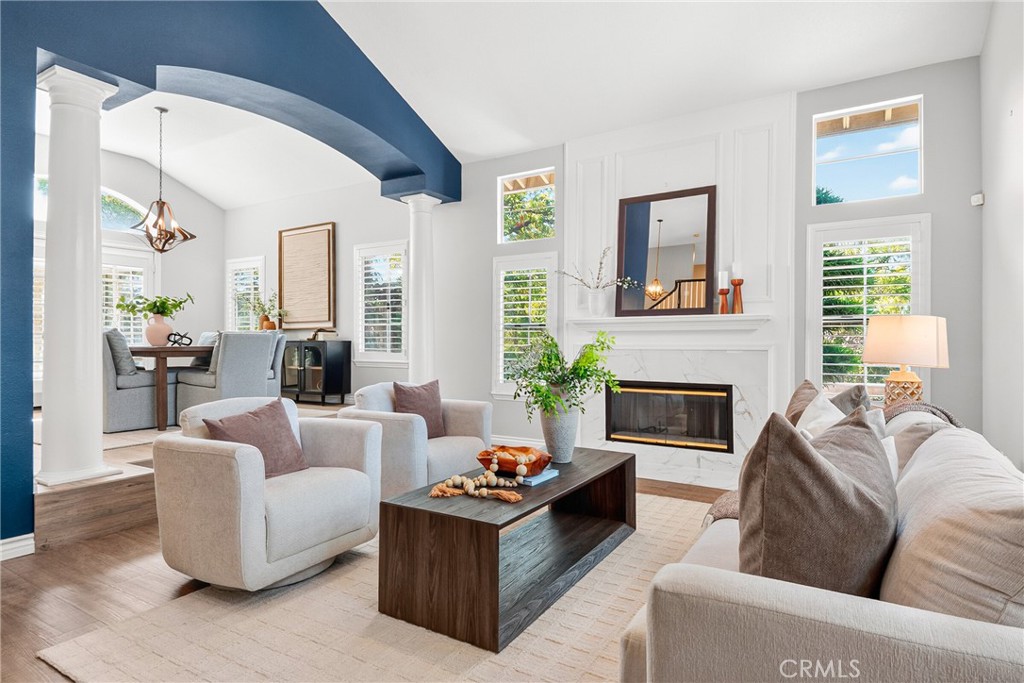 22594 Hidden Hills