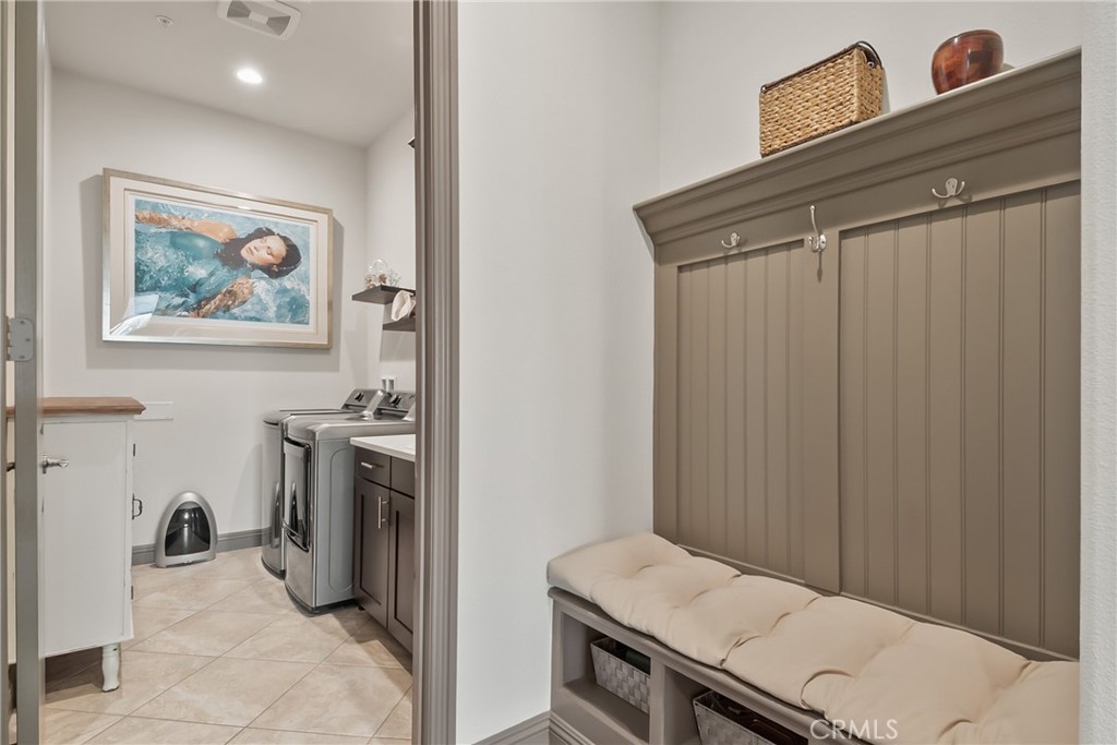 24325 Overlook