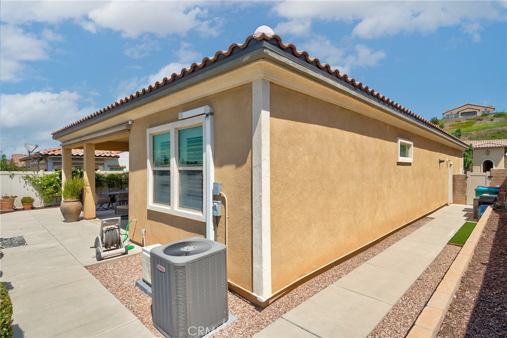 24325 Overlook