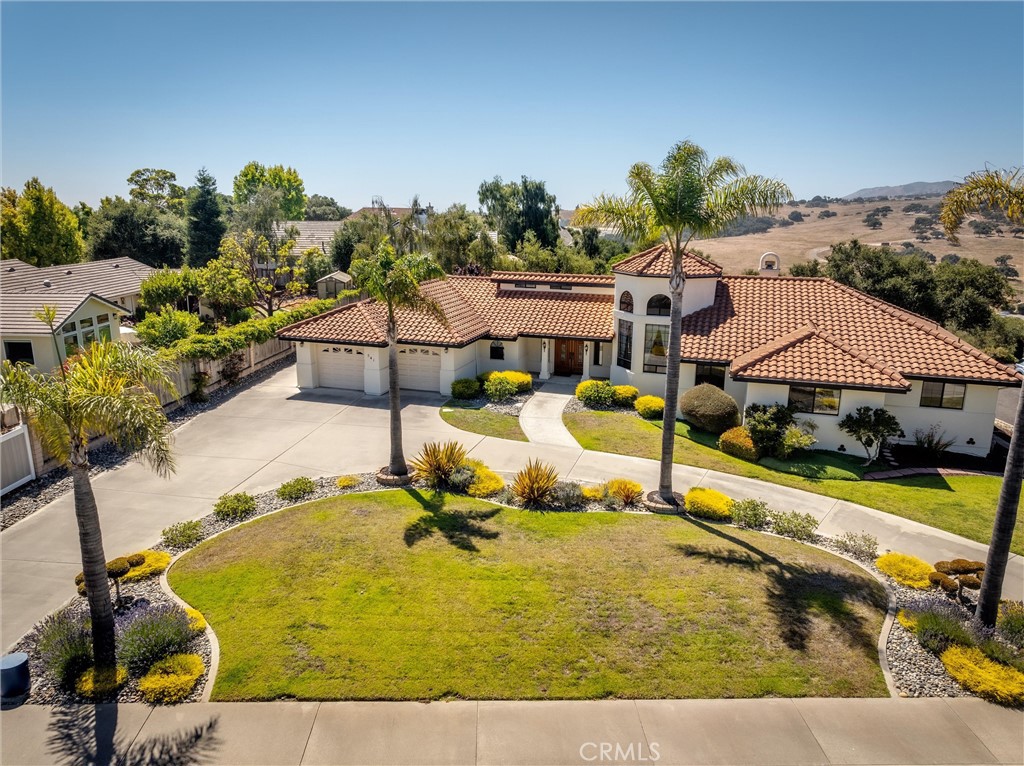541 Equestrian Way