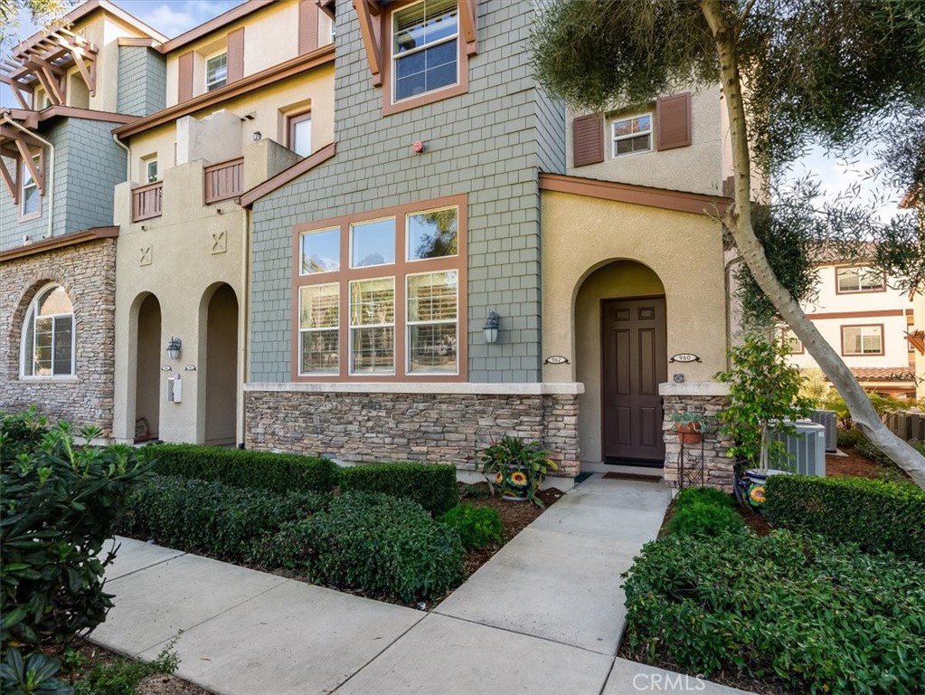 962 Tarragon Lane 1502