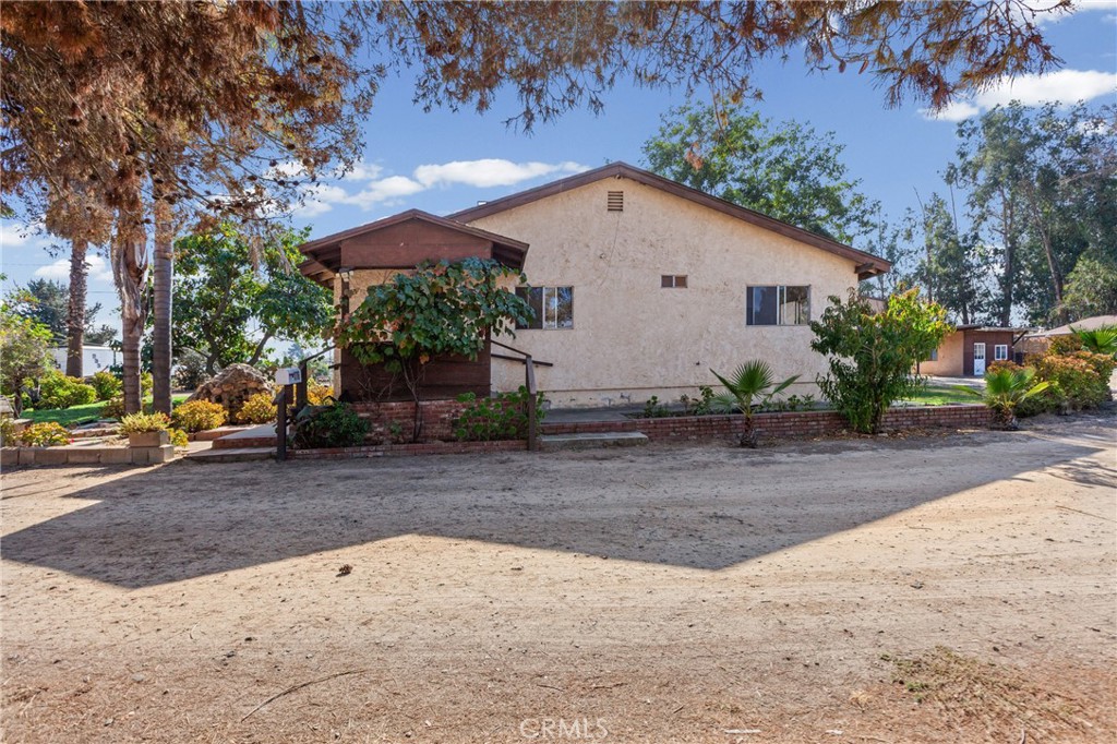 735 Orchard Road