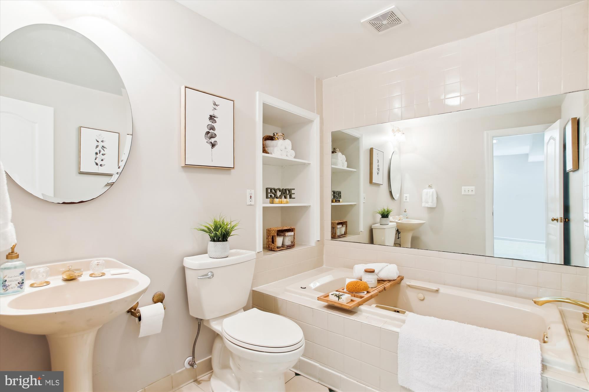 15163 STRATTON MAJOR COURT