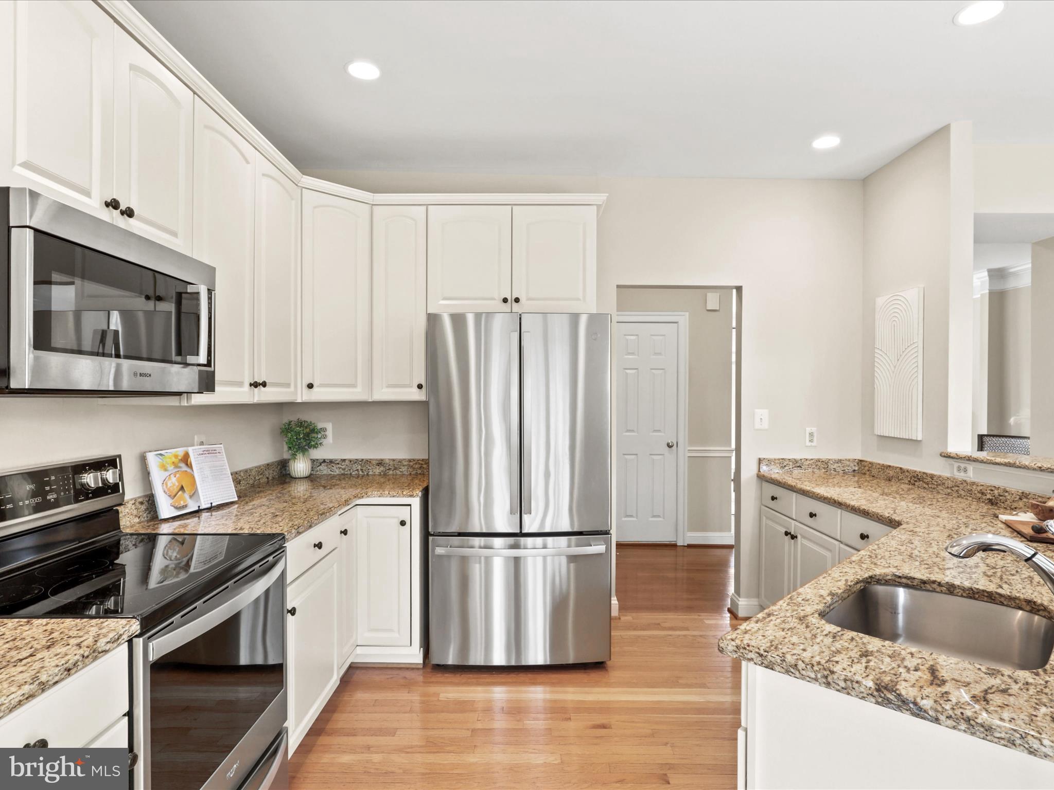 11409 SUMMER HOUSE COURT