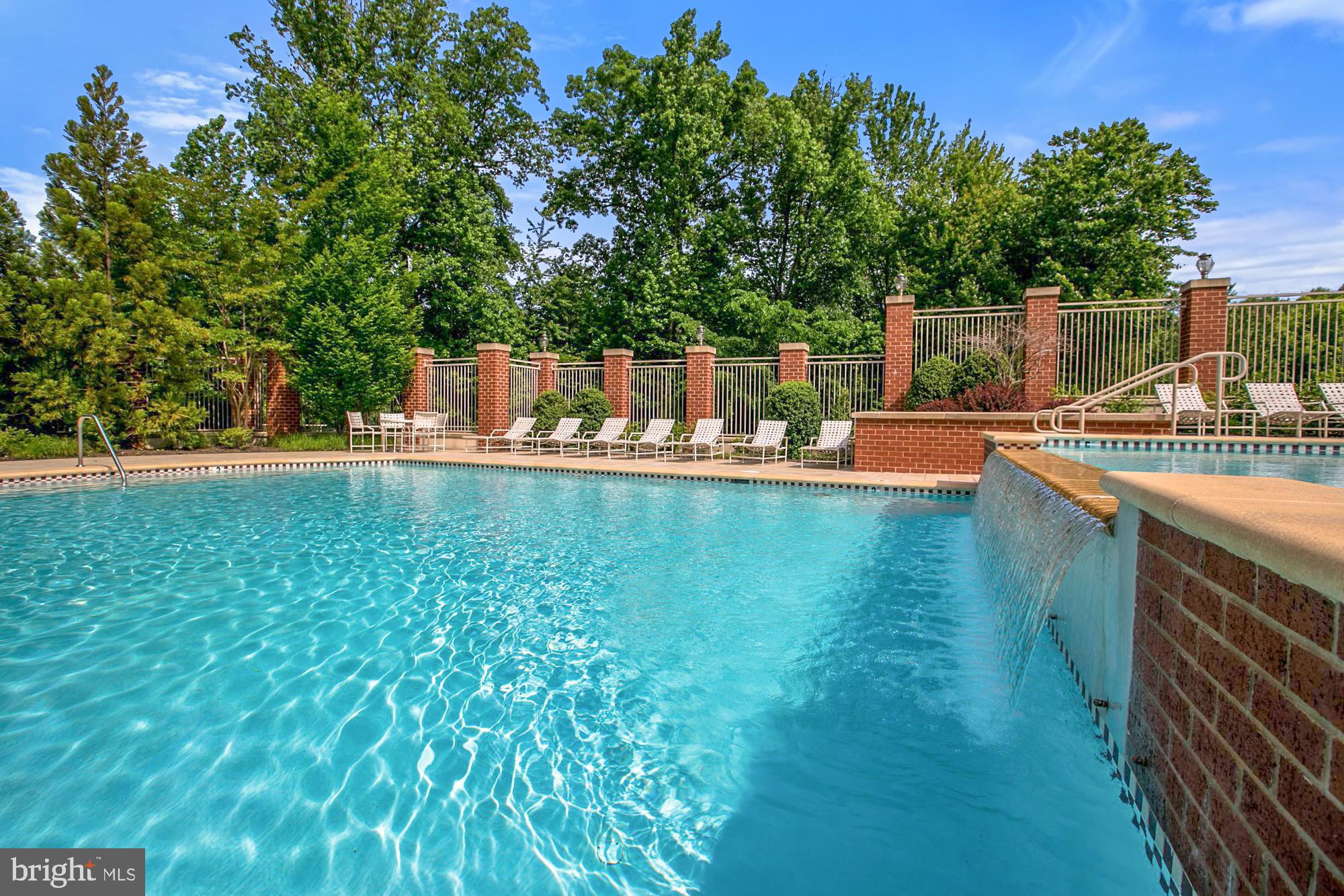 4490 MARKET COMMONS DRIVE 701