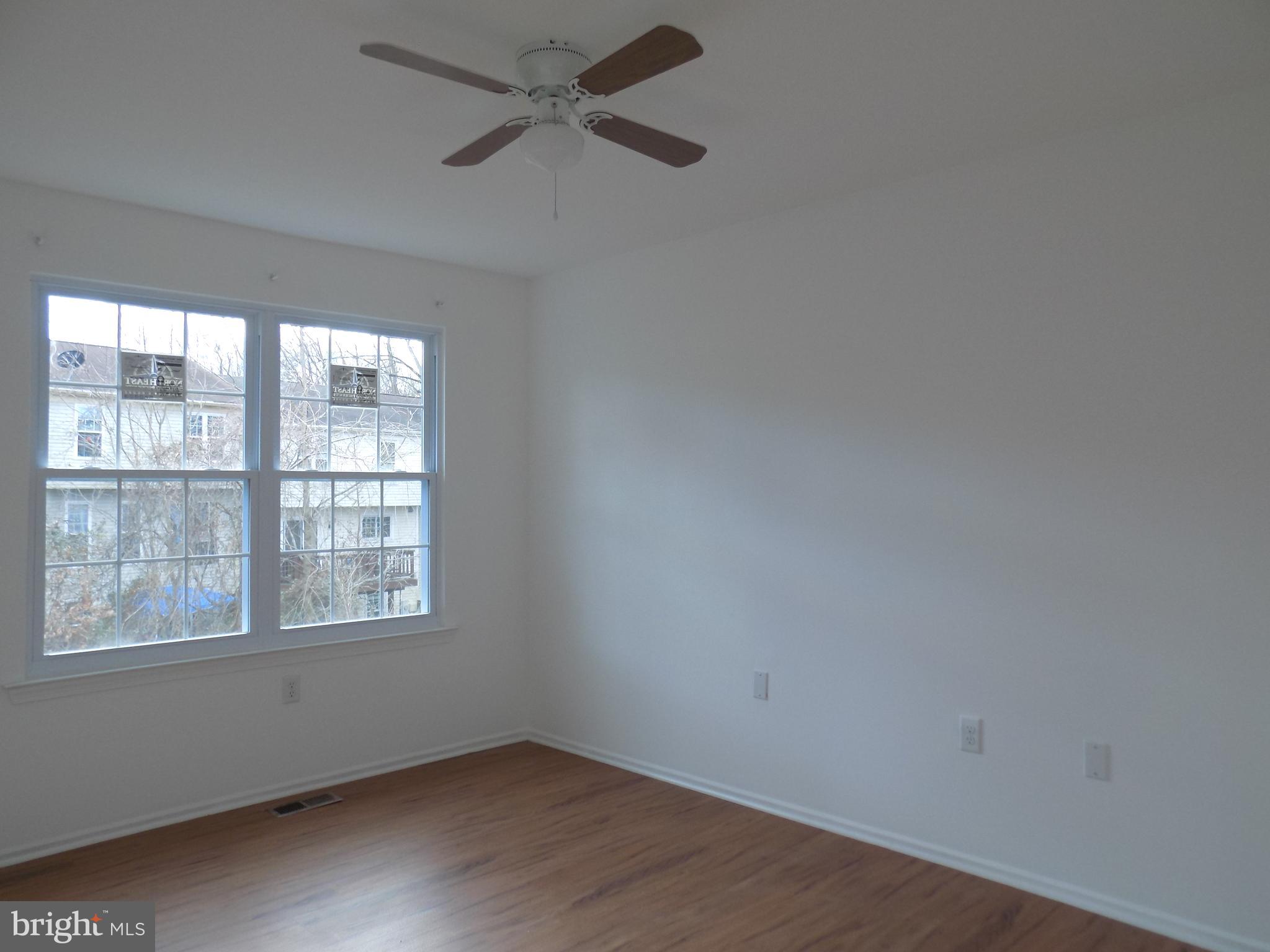 10598 REEDS LANDING CIRCLE