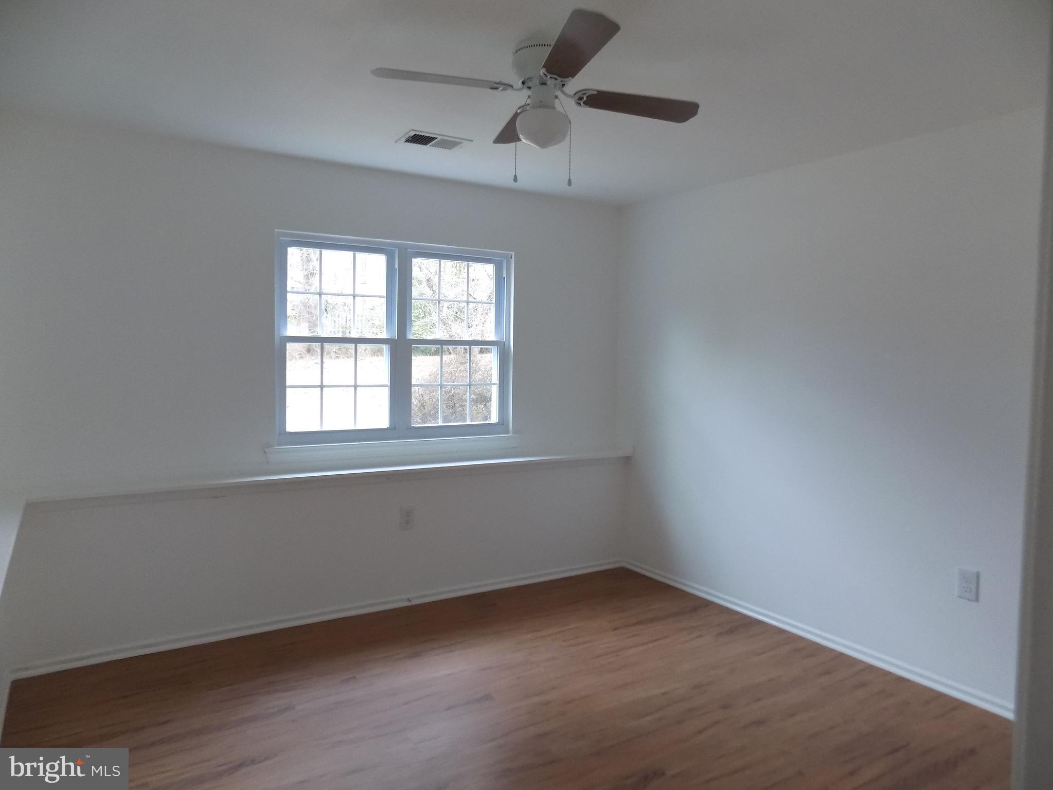 10598 REEDS LANDING CIRCLE