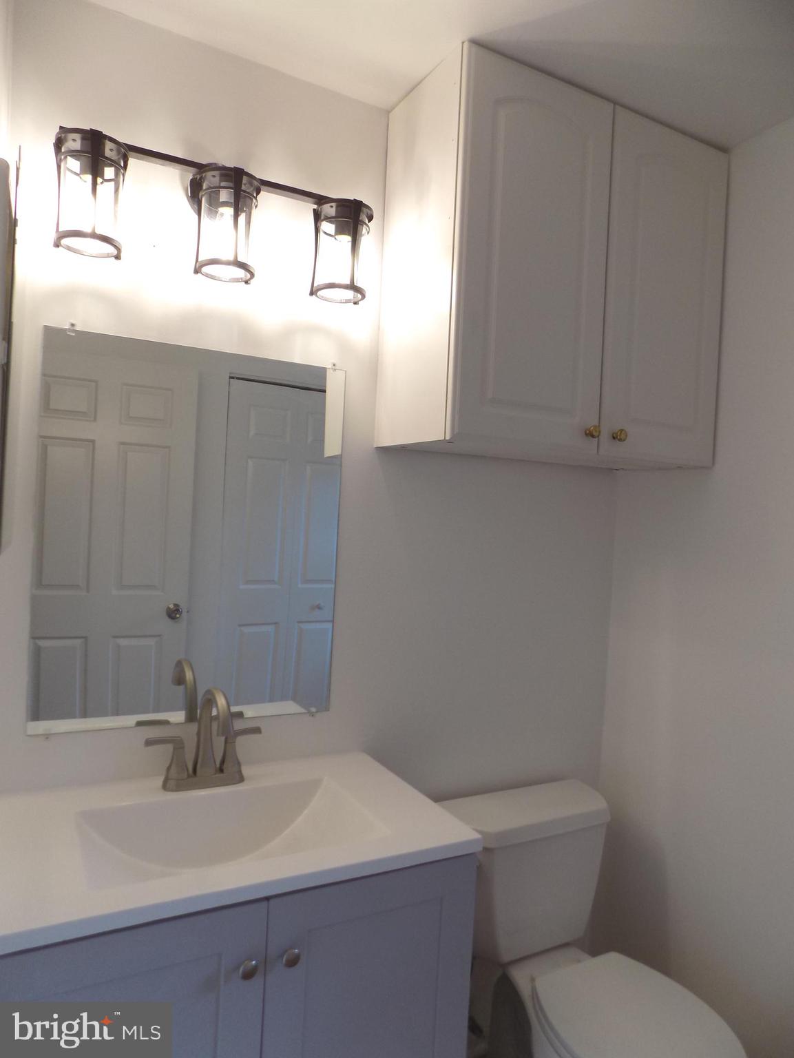 10598 REEDS LANDING CIRCLE