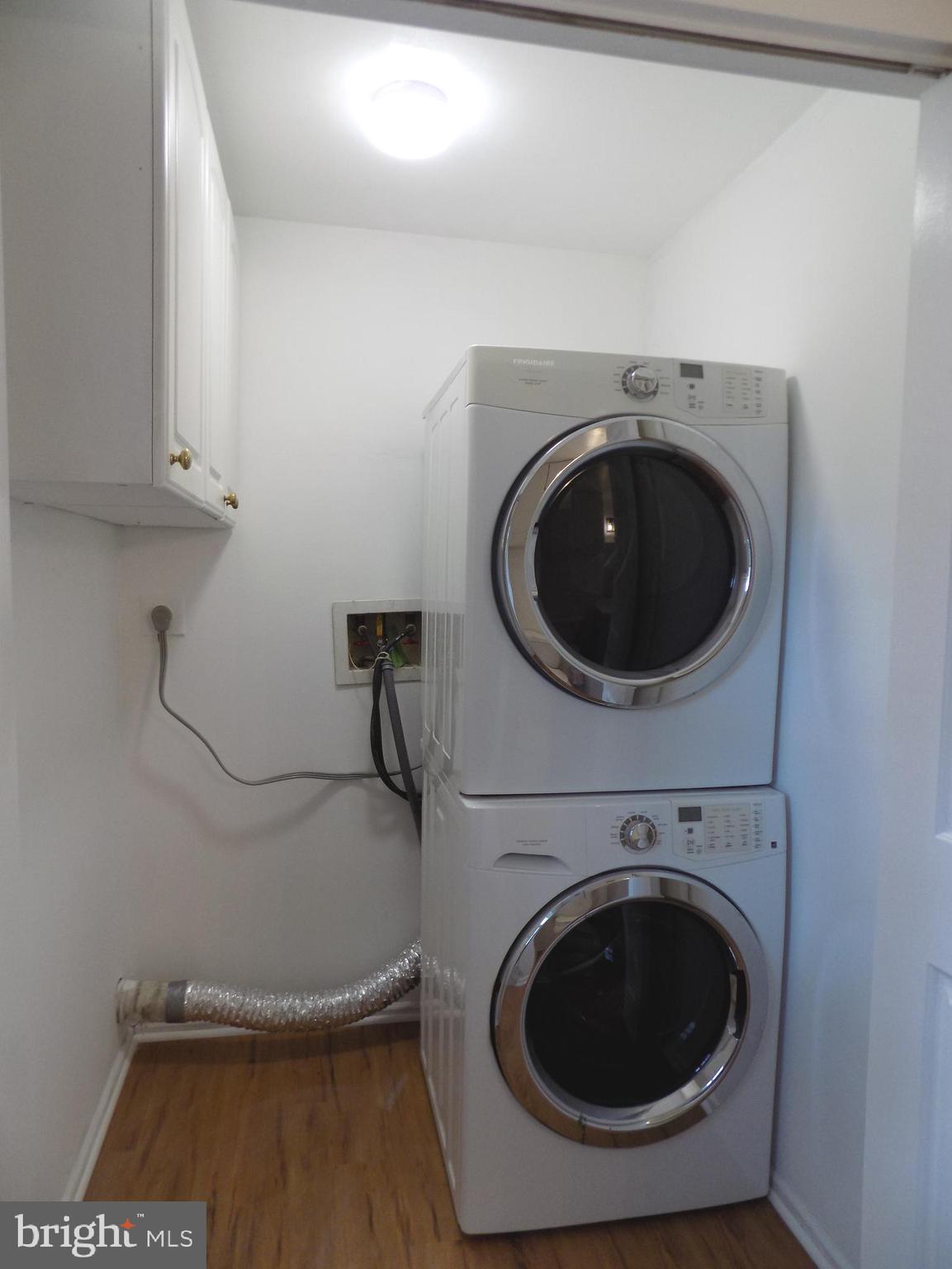 10598 REEDS LANDING CIRCLE