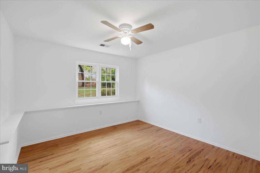 10598 REEDS LANDING CIRCLE