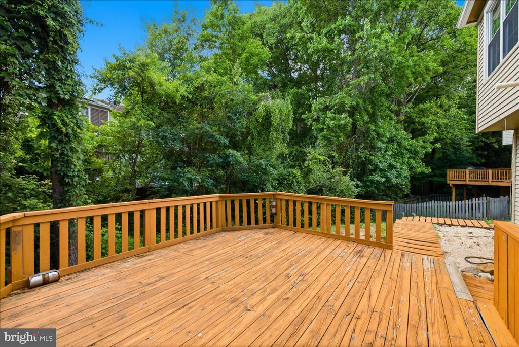 10598 REEDS LANDING CIRCLE