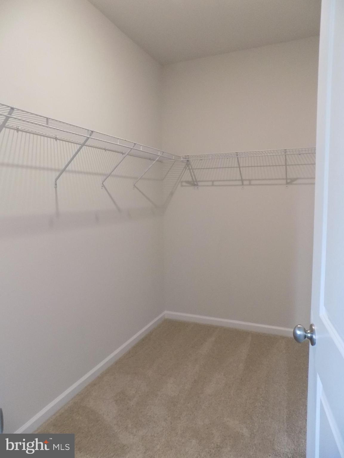 1602 FIELD SPARROW TERRACE NE