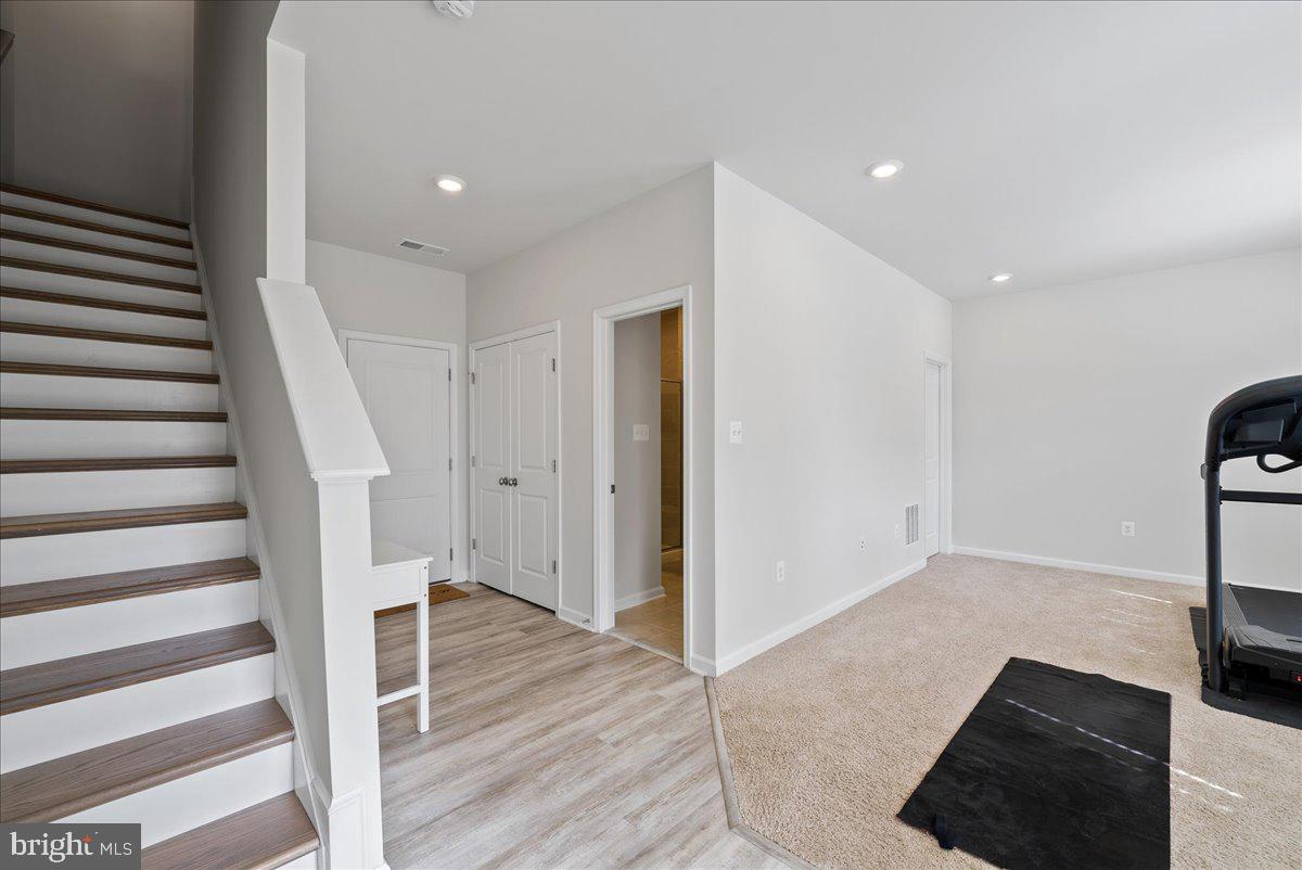 1602 FIELD SPARROW TERRACE NE