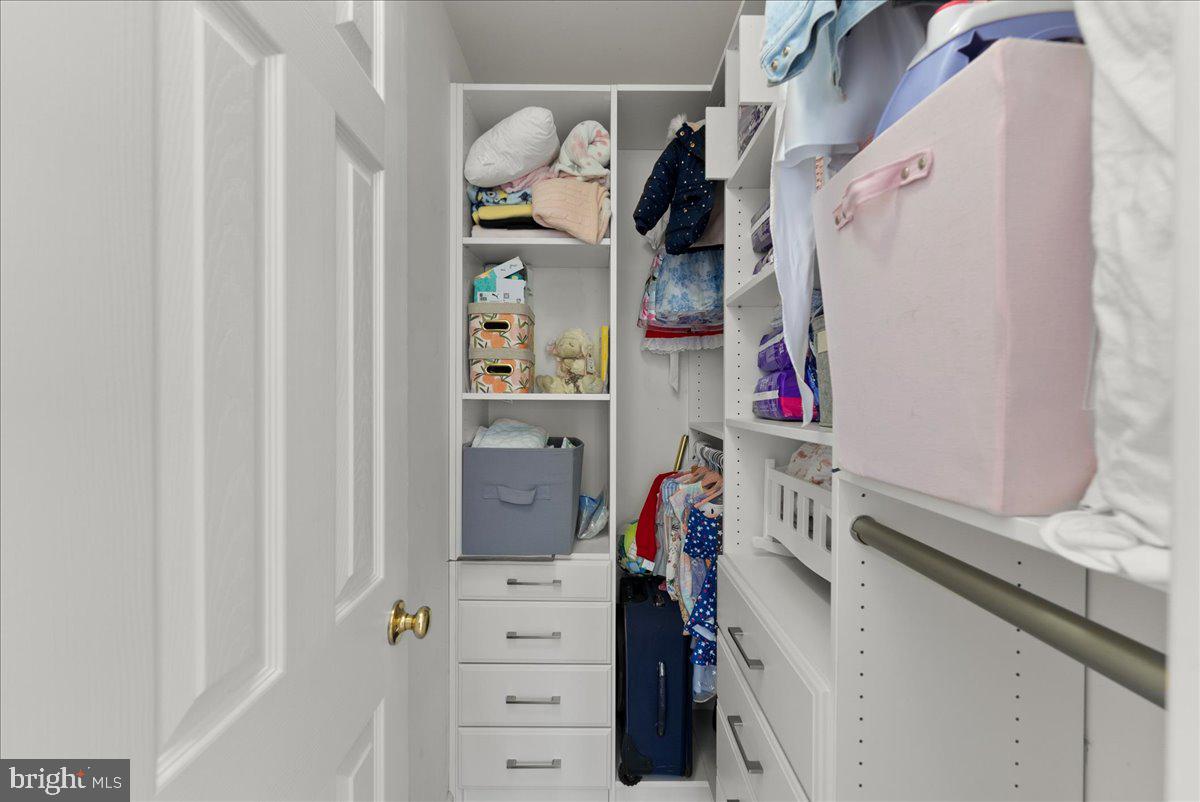 26144 LANDS END DRIVE