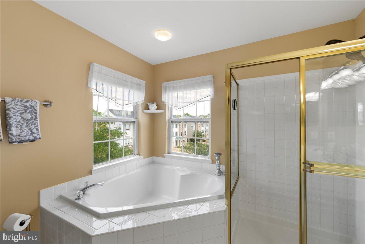 26144 LANDS END DRIVE