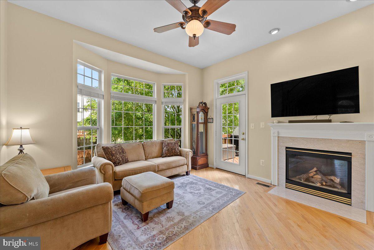 26144 LANDS END DRIVE