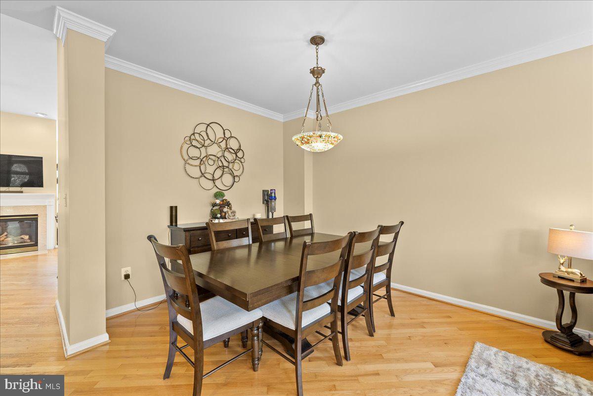 26144 LANDS END DRIVE