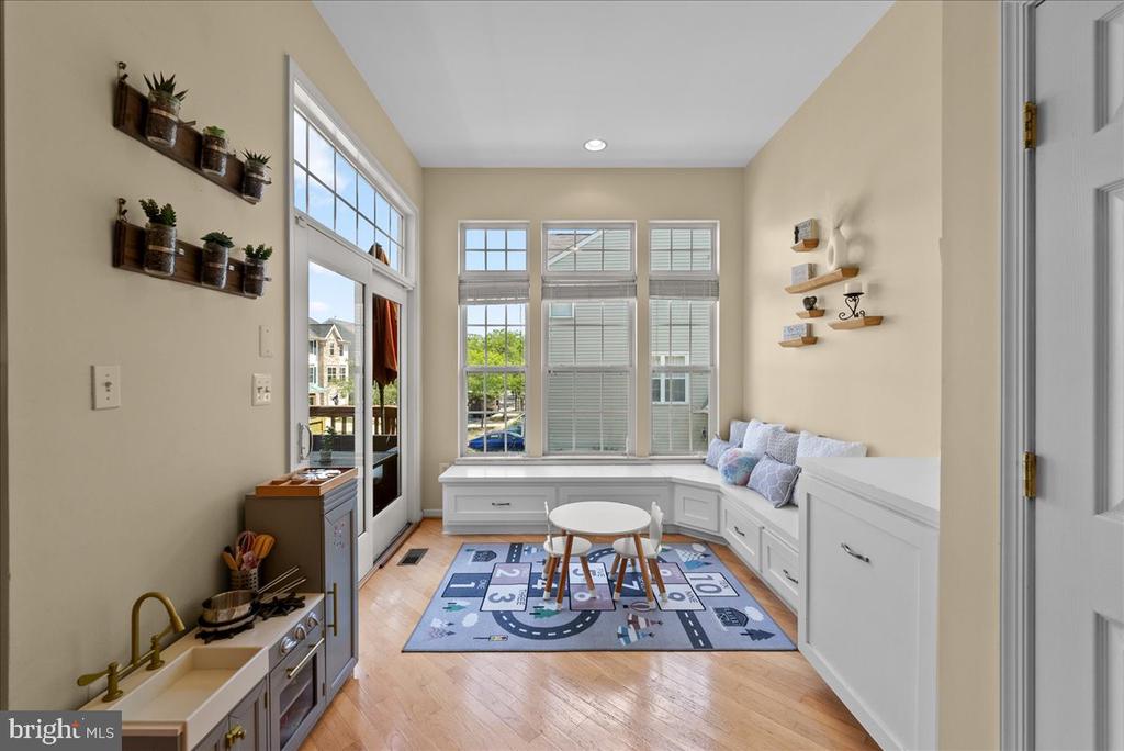 26144 LANDS END DRIVE
