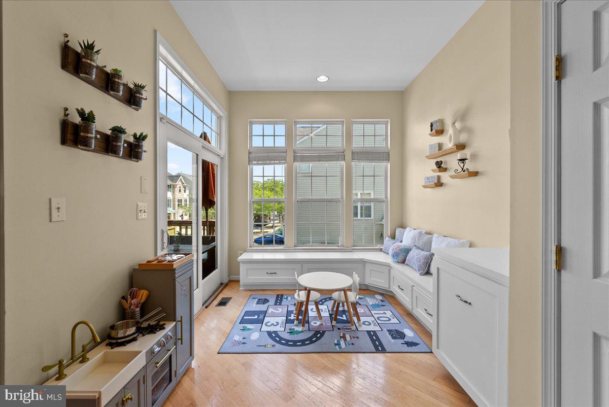 26144 LANDS END DRIVE