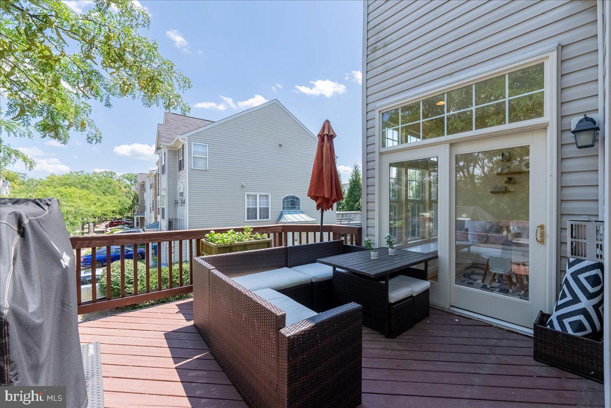 26144 LANDS END DRIVE