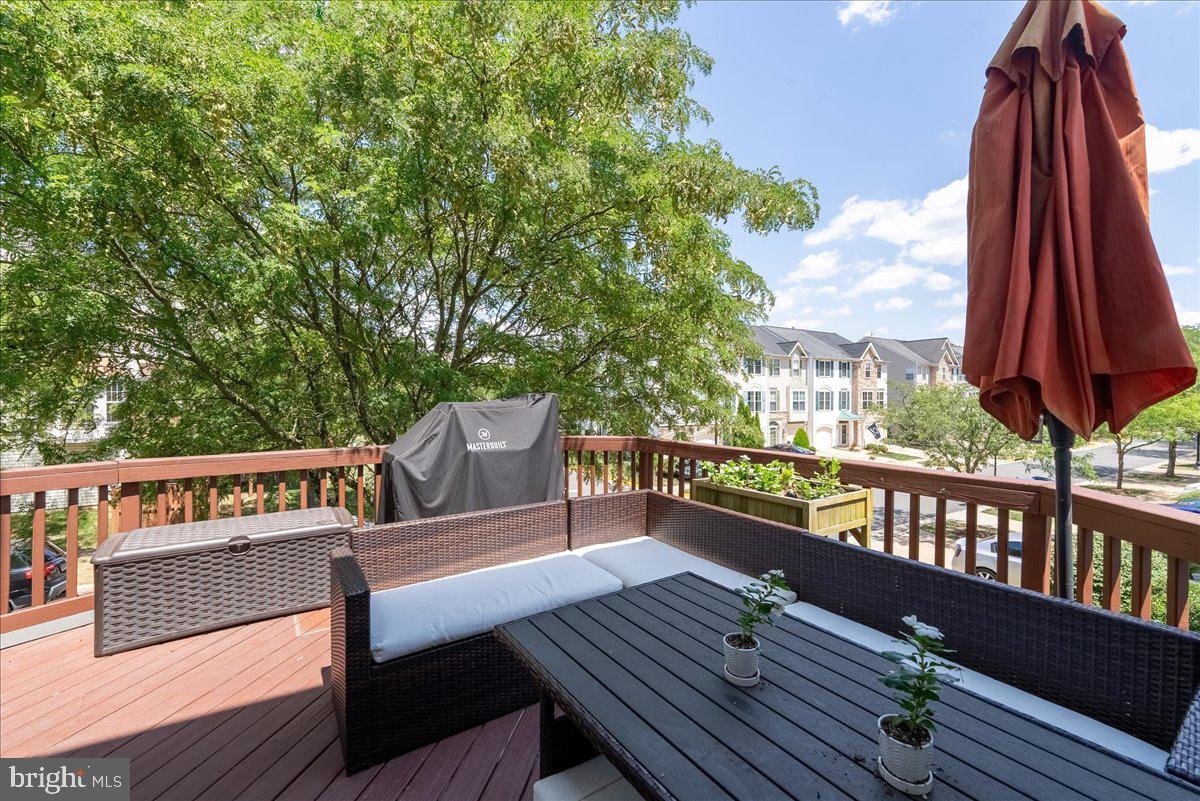 26144 LANDS END DRIVE