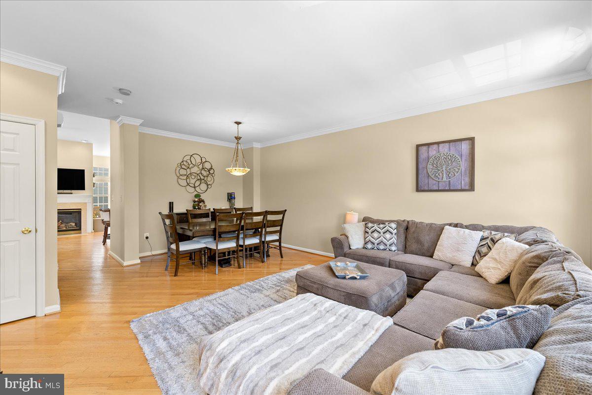 26144 LANDS END DRIVE