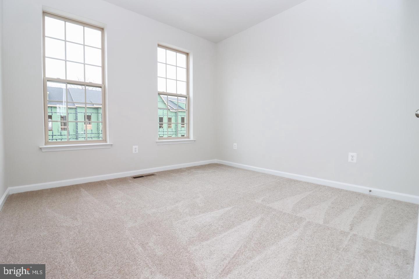 1624 FIELD SPARROW TERRACE NE