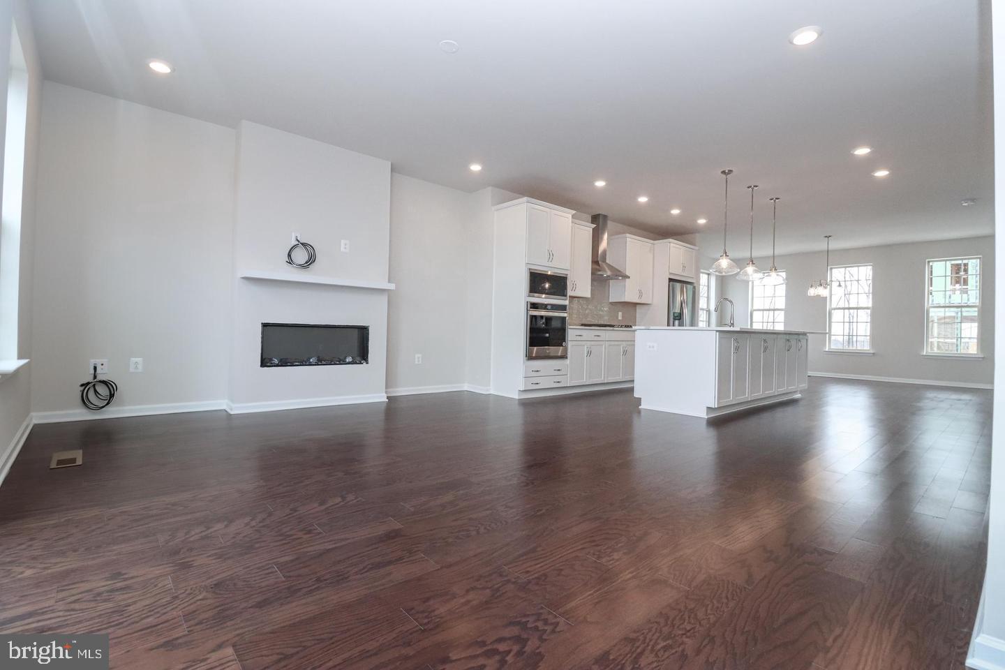 1624 FIELD SPARROW TERRACE NE