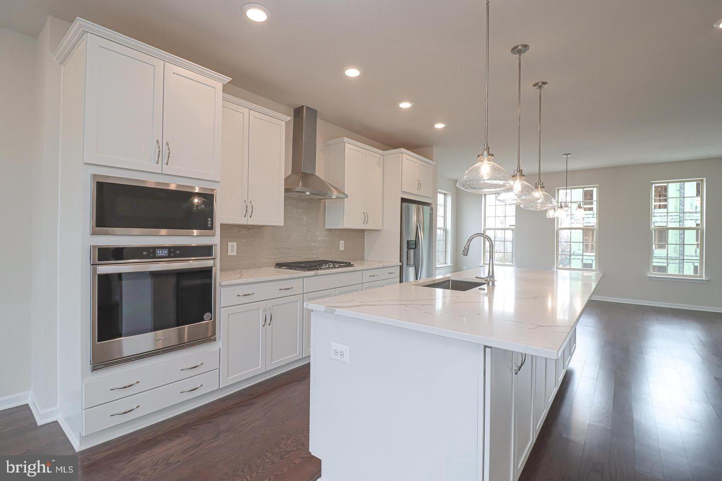 1624 FIELD SPARROW TERRACE NE