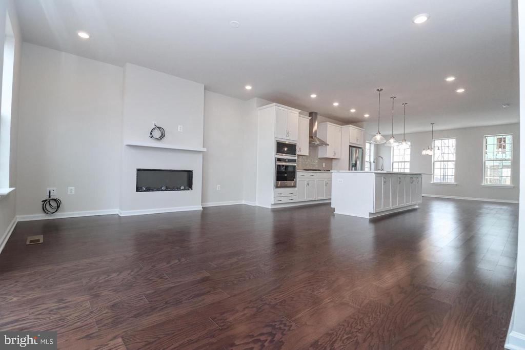 1624 FIELD SPARROW TERRACE NE