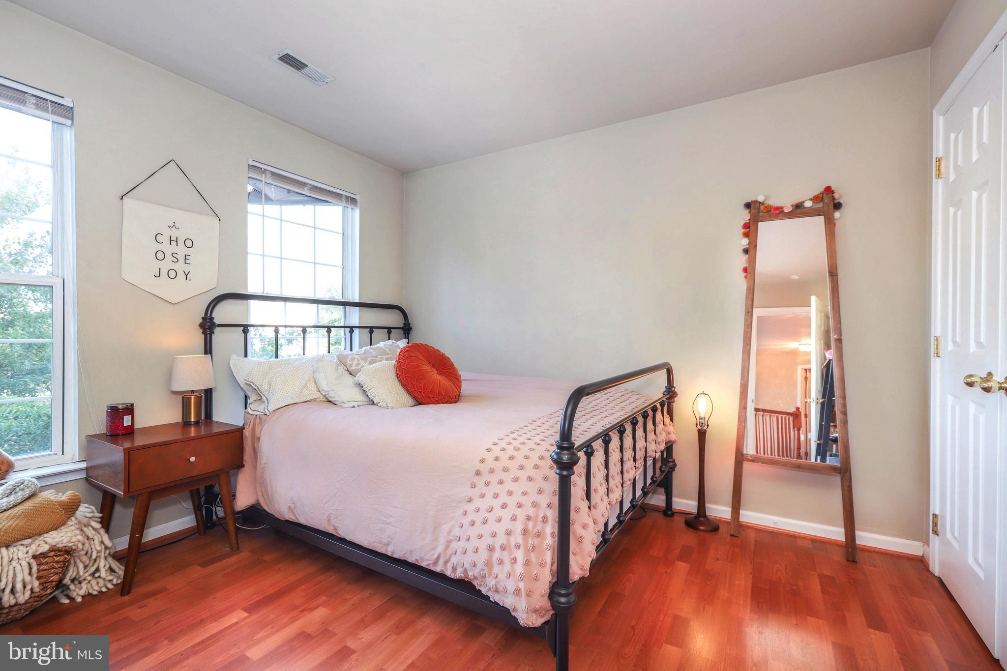 717 GALLOWAY DRIVE SE