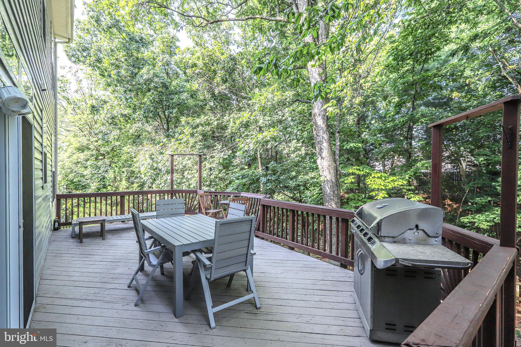 717 GALLOWAY DRIVE SE