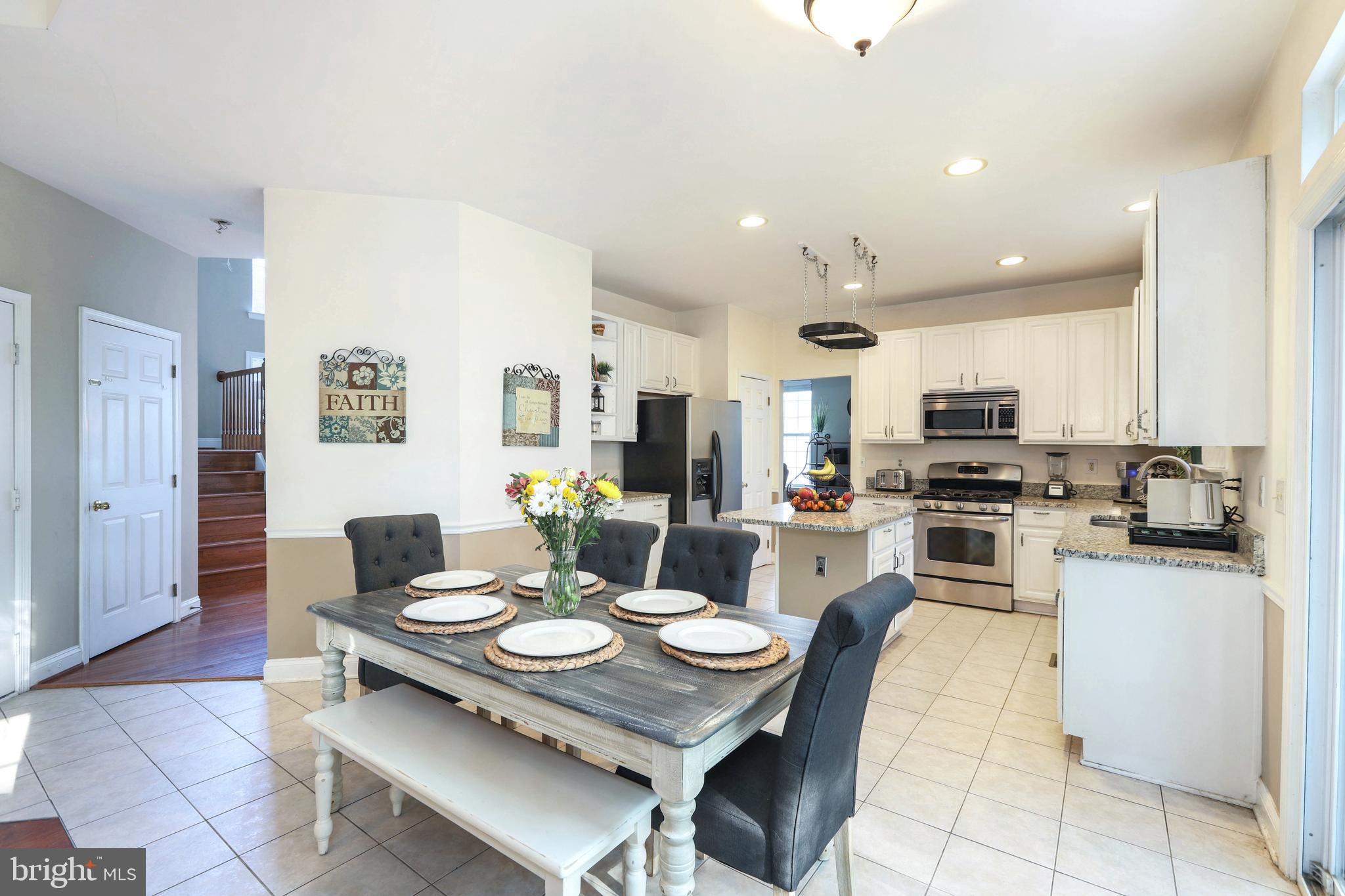 717 GALLOWAY DRIVE SE