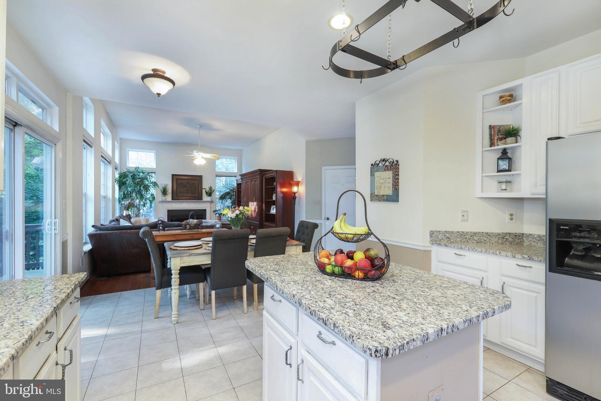 717 GALLOWAY DRIVE SE