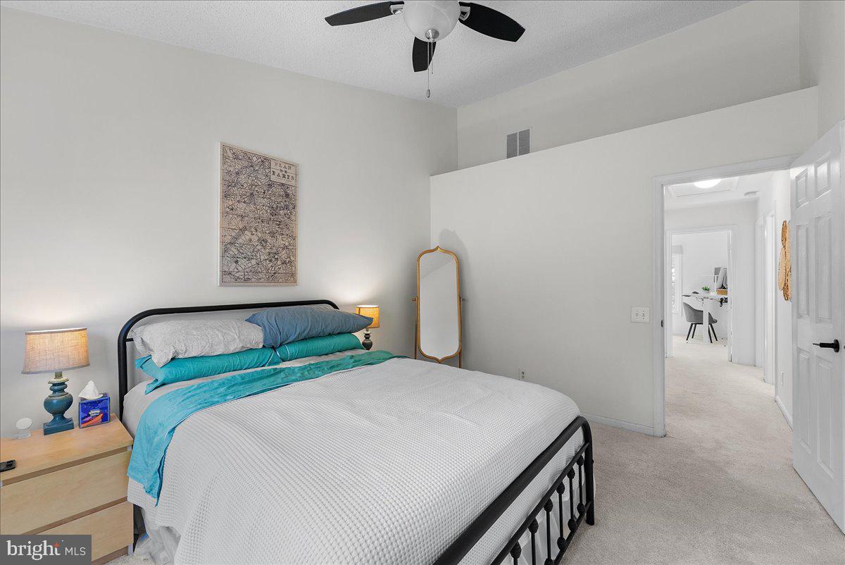 20930 TOBACCO SQUARE