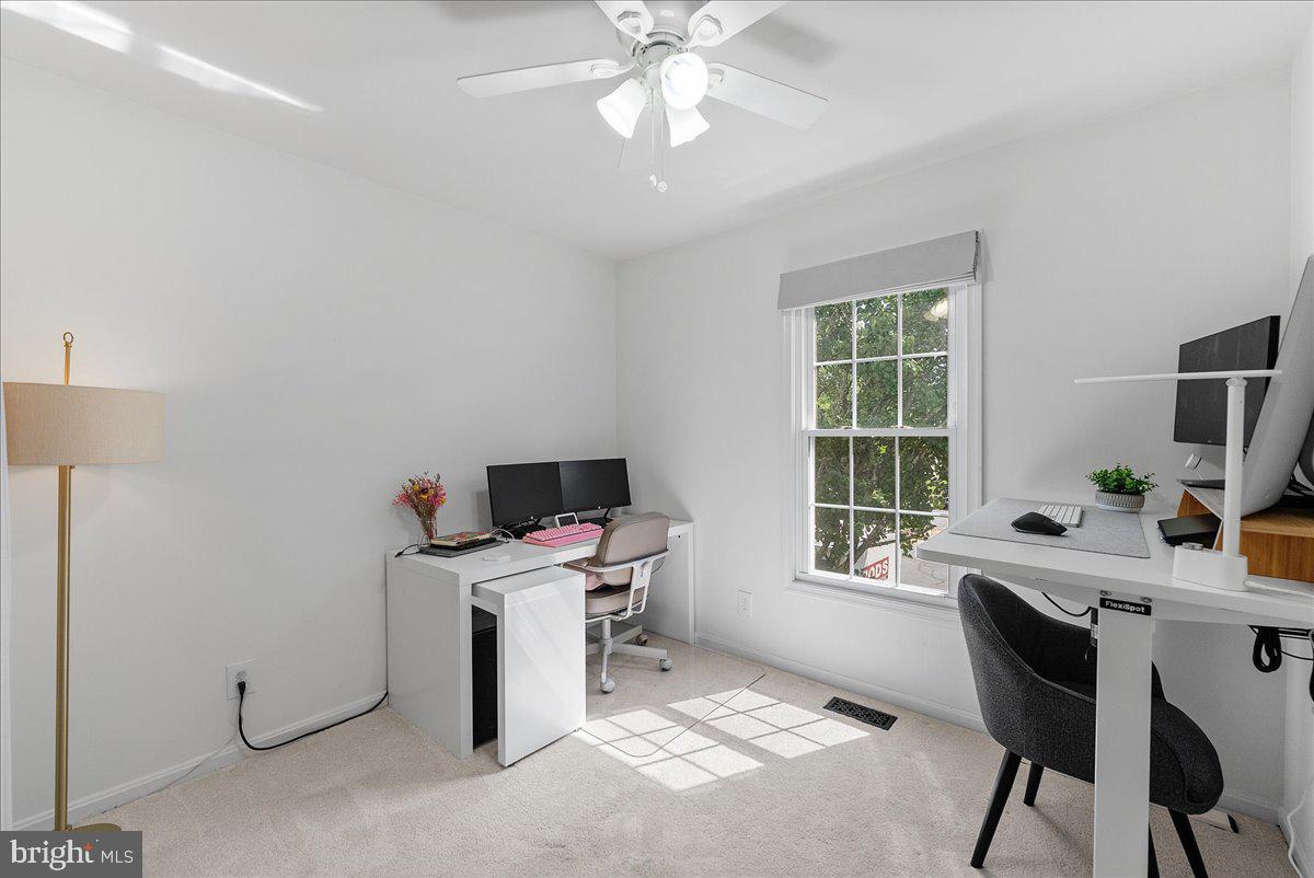 20930 TOBACCO SQUARE