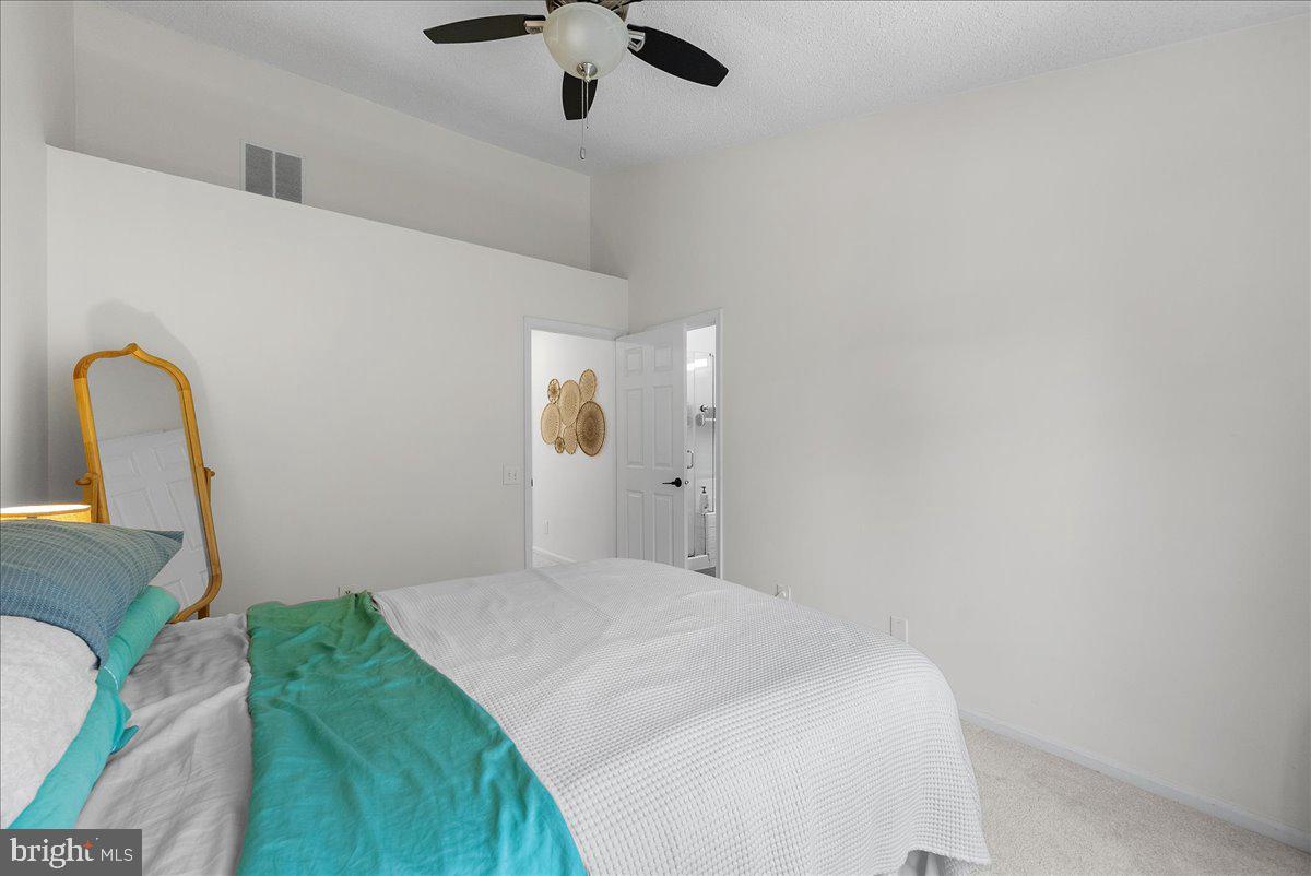 20930 TOBACCO SQUARE