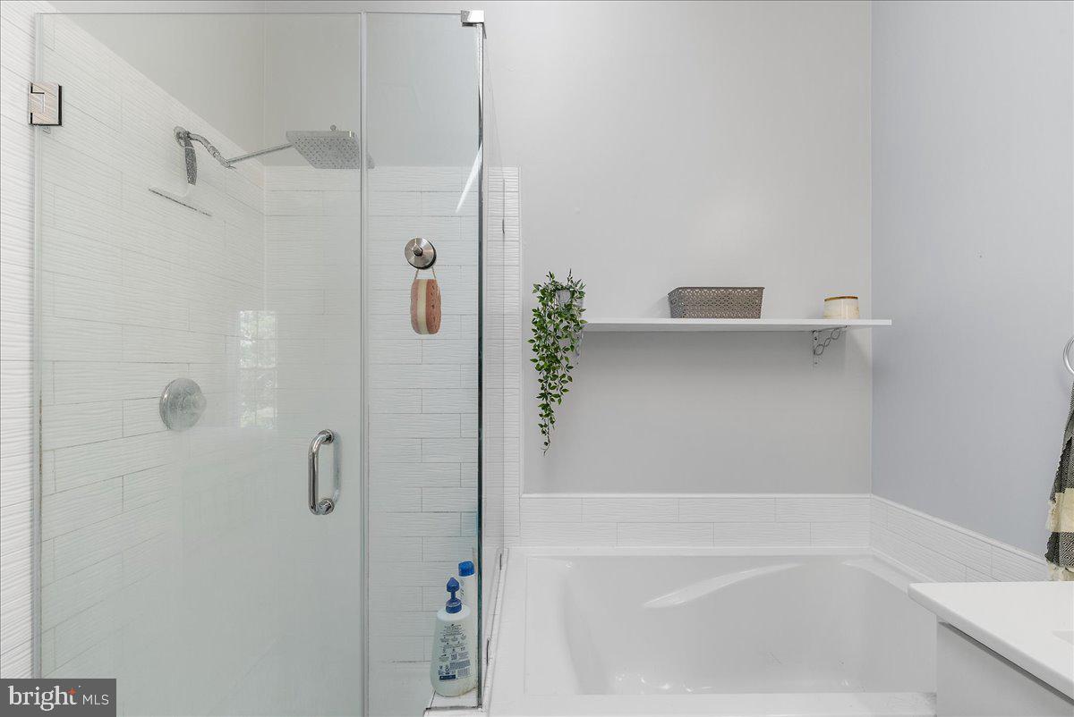 20930 TOBACCO SQUARE