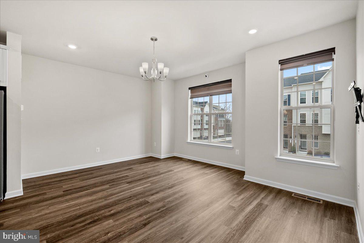 1636 FIELD SPARROW TERRACE NE