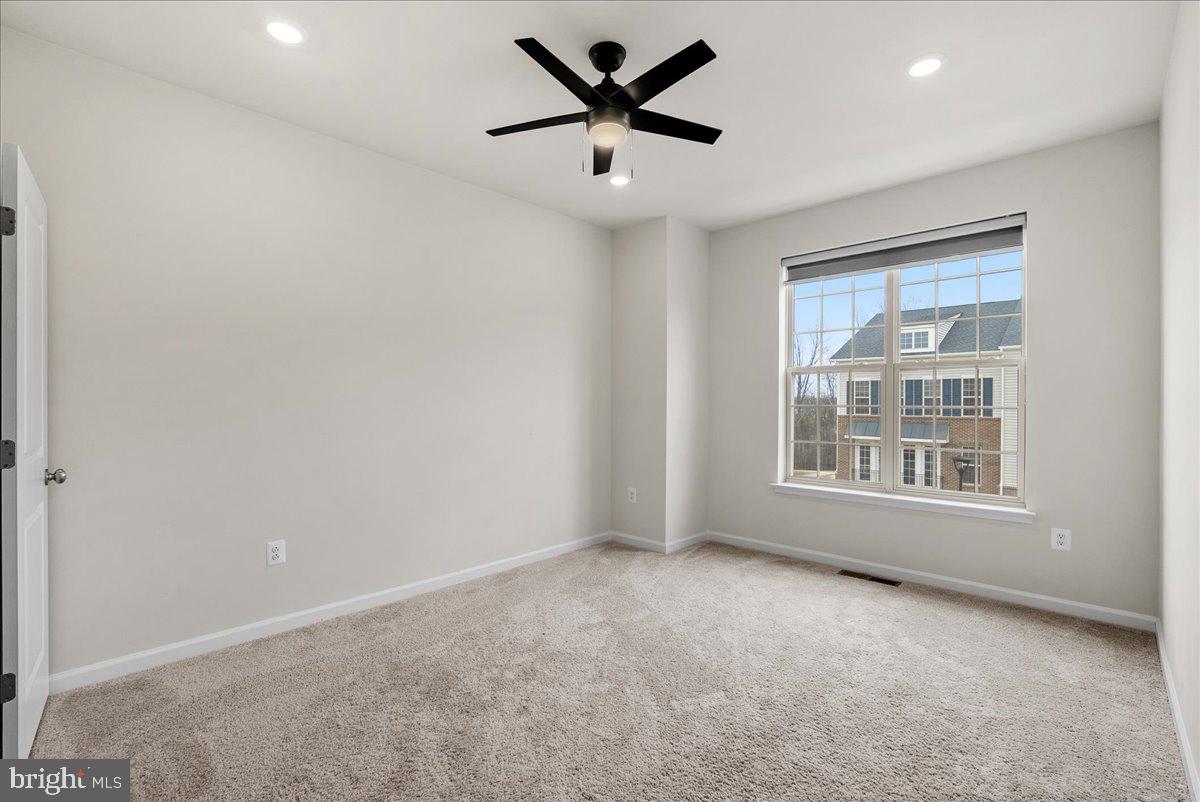 1636 FIELD SPARROW TERRACE NE