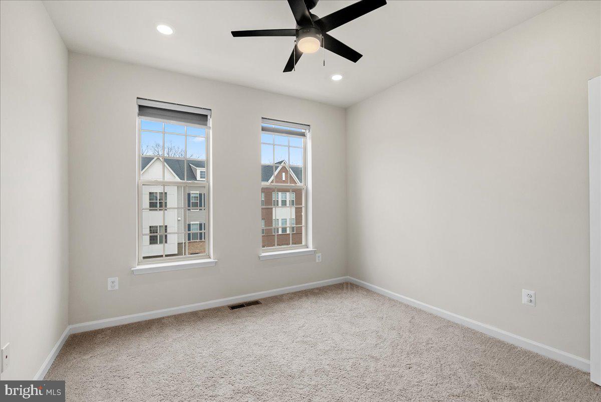 1636 FIELD SPARROW TERRACE NE