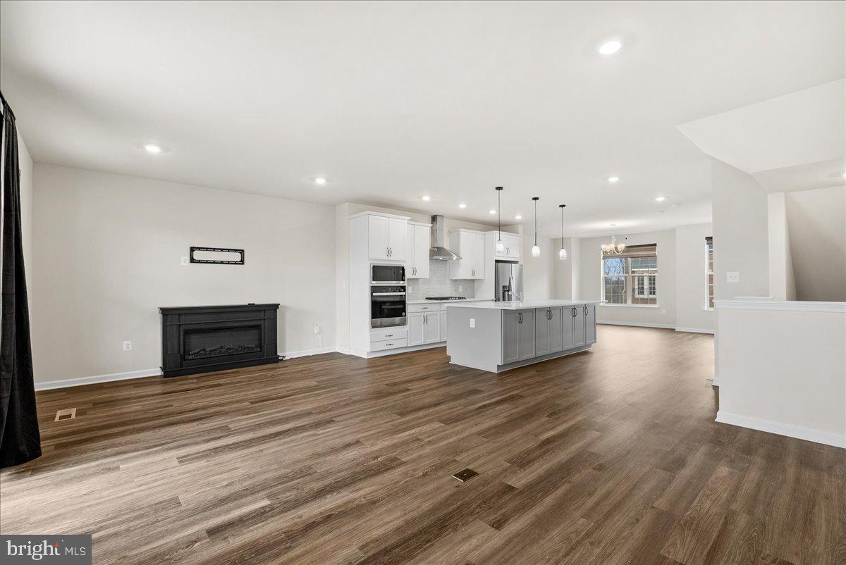 1636 FIELD SPARROW TERRACE NE