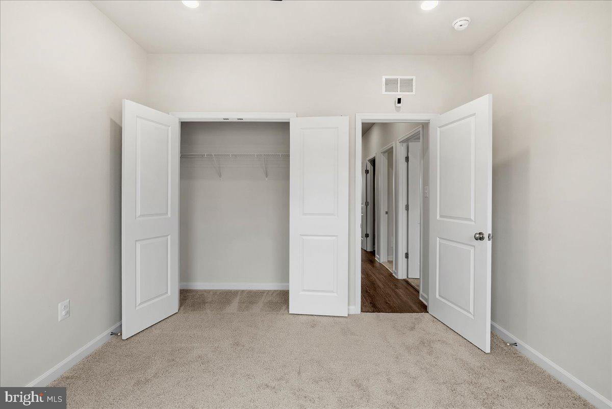 1636 FIELD SPARROW TERRACE NE