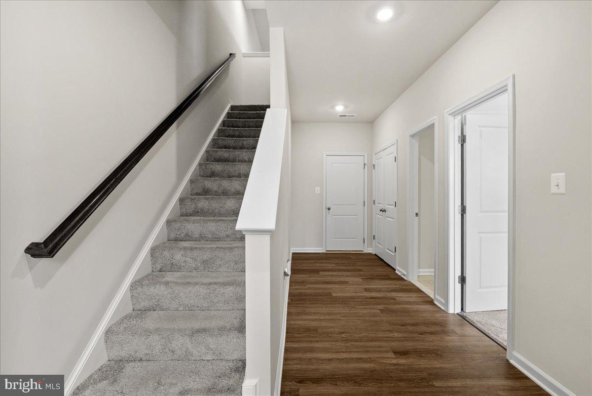 1636 FIELD SPARROW TERRACE NE