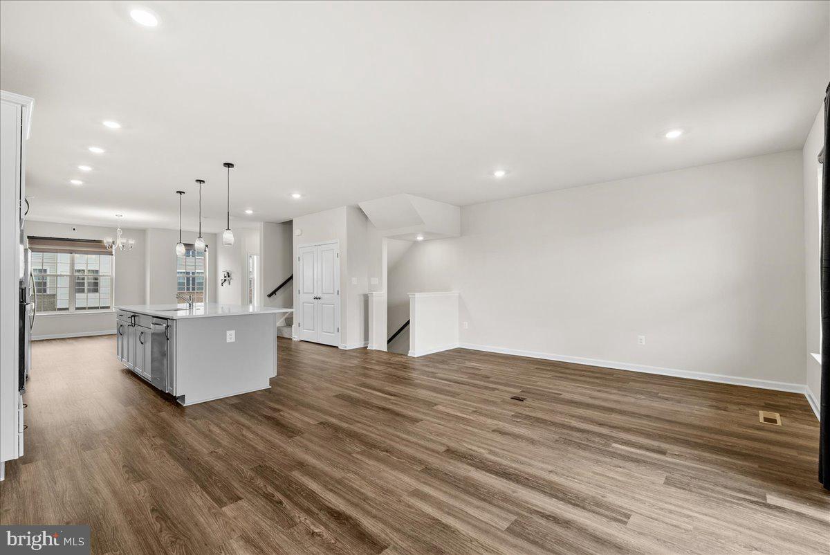 1636 FIELD SPARROW TERRACE NE